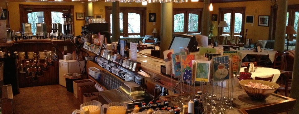 candlelight coffeehouse & wine bar is one of the 15 best places