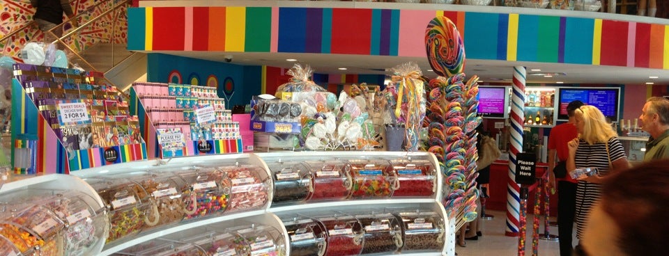 dylan"s candy bar is one of the 11 best places for frozen yogurt