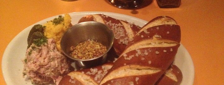 the foxy brown is one of the 15 best places for vegetarian food