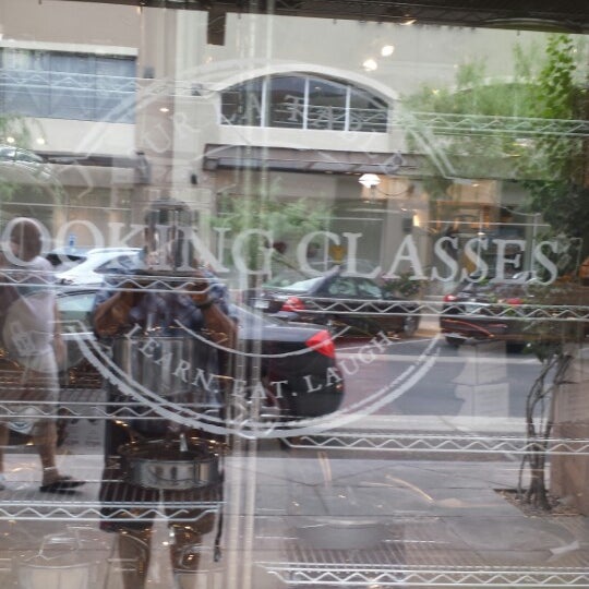 Photos At Nespresso Boutique Sur La Table Scottsdale Kierland Photo Taken At Nespresso Boutique Sur La Table Scottsdale By Andrew D On