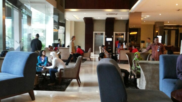 Hotel Santika Taman Mini Indonesia Indah - Jakarta