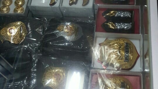 Toko perlengkapan TNI-POLRI