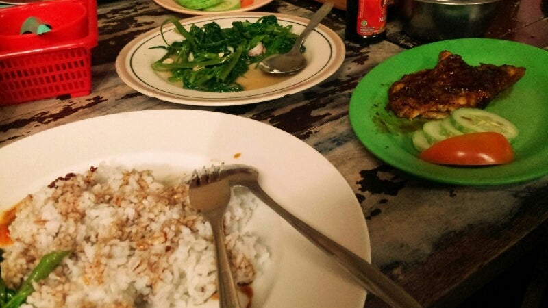 Rumah Makan Suka-Suka