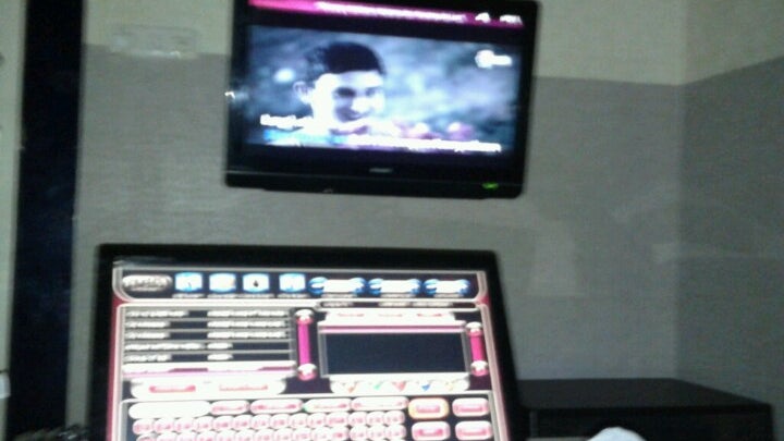 NEO Karaoke Keluarga