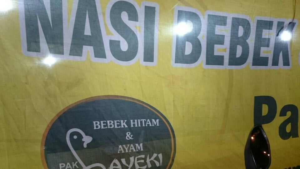 Bebek Hitam Pak Sayeki Dharmahusada