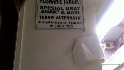 Pijat Bayi dan Anak Bu Nanik