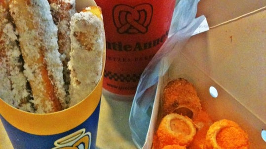 Auntie Anne's (อานตี้ แอนส์)