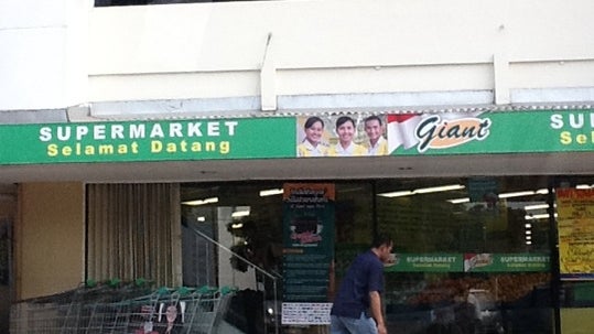 Giant Supermarket