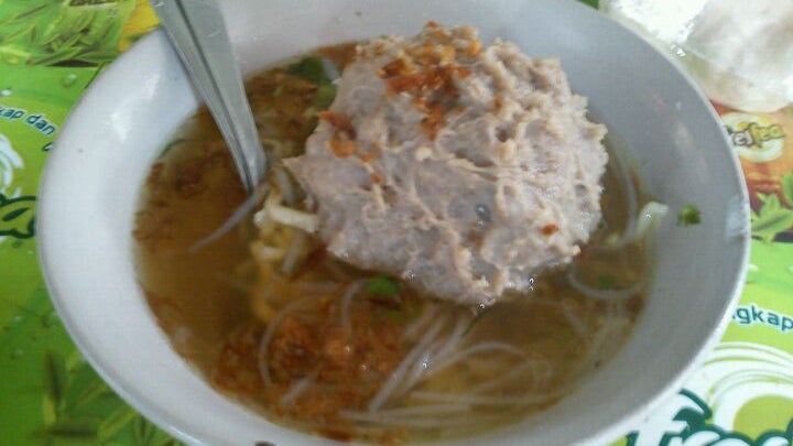 Bakso 'Sahabat Baru' Cak Mun