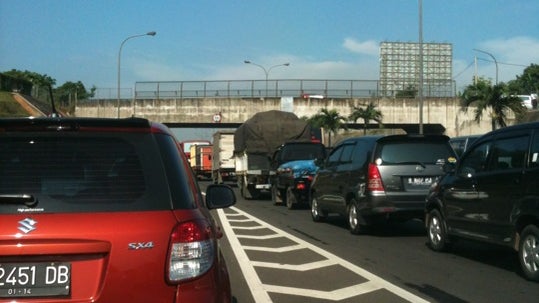 Pintu Keluar Tol Jatiwarna Kranggan