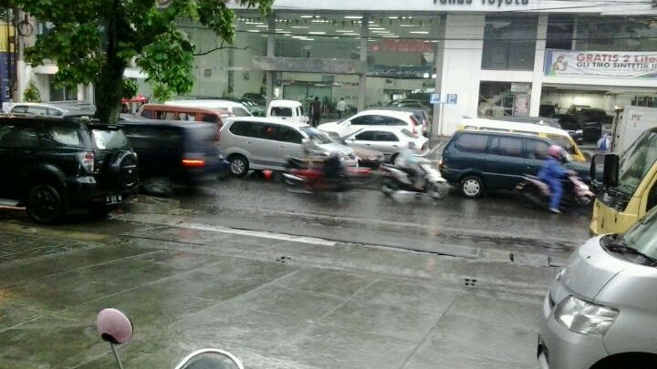 Jalan Jenderal Gatot Subroto