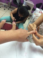 Full Moon Nail Spa Prices Photos Reviews Beverly Glen Full Moon Nail Spa