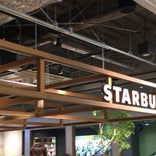 Starbucks Coffee 草叢BOOKS 新守山店