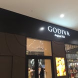 GODIVA イオンモール沖縄ライカム店