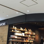 Starbucks Coffee 成田空港第2ターミナル店