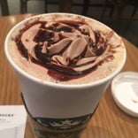 Starbucks Coffee ピオレ明石店