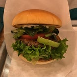 the 3rd burger 新宿大ガード店