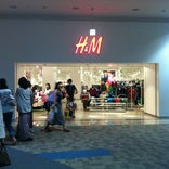 H&M イオンモールむさし村山店
