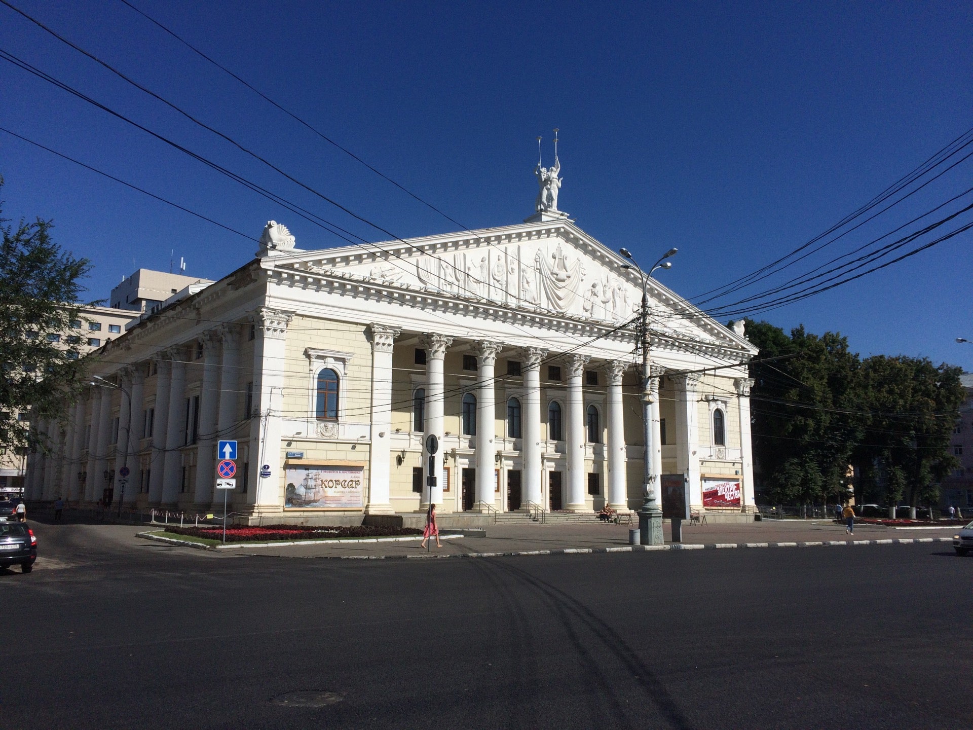 воронежский театр оперы и балета зал