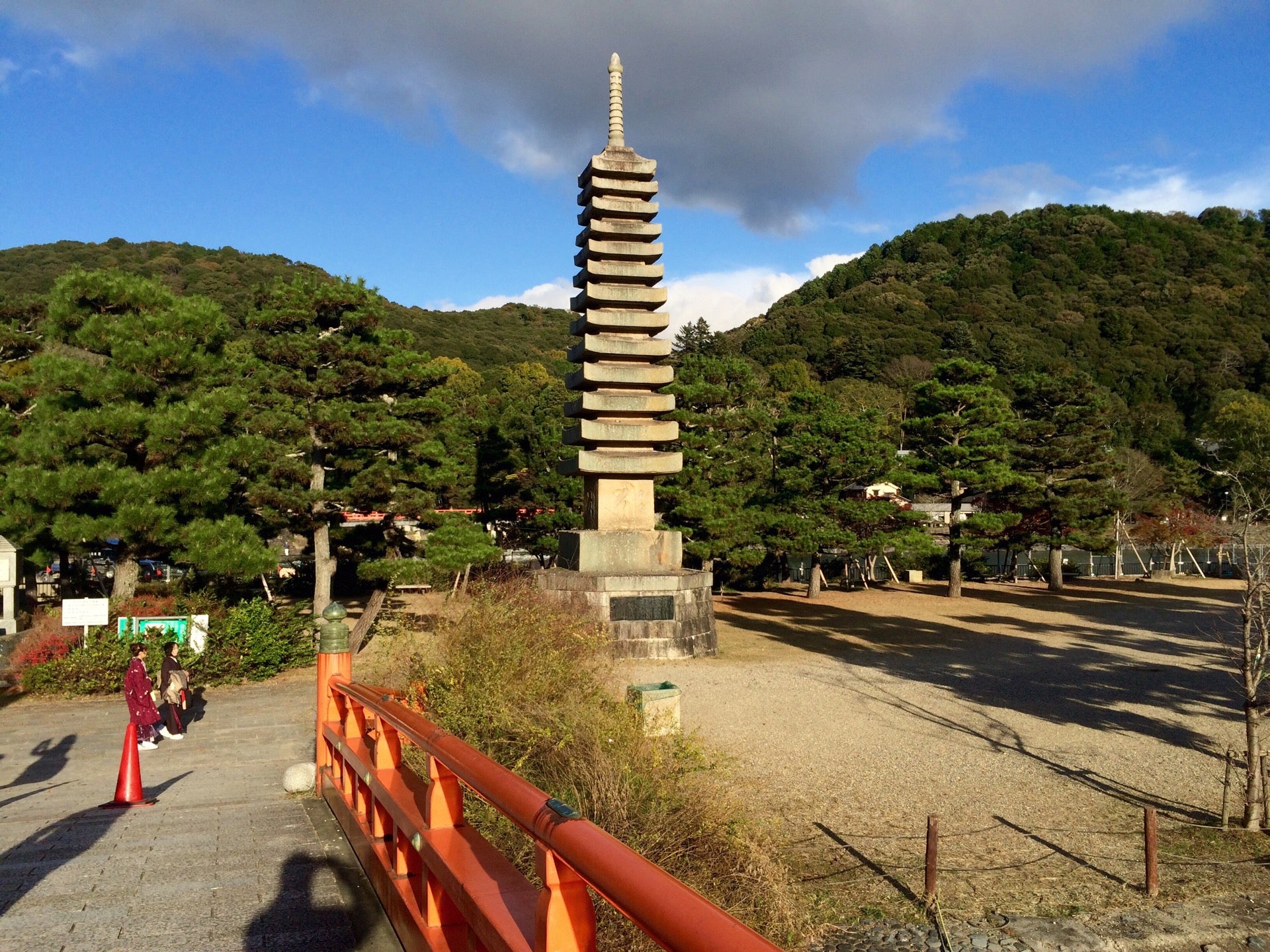 吉水寺十三重石塔 在 kizugawa-shi 附近 (奈良市, 日本) 的信息