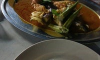 Julin Xuan - Famous Padang Curry Fish Head