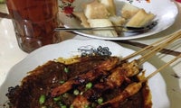 Sate Madura Rel Kereta Api