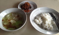 Sop Empal Spesial Bu Yoeni