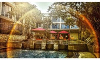 Pool Side Emersia Hotel & Resort