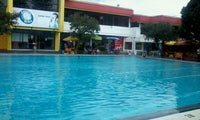 Swimming Pool Rumah Sosis