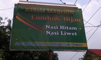 Kedai Maroon Lombok Hijau