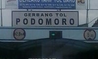 Gerbang Tol Podomoro