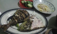 Warung Sederhana (Ikan Bakar & Goreng)