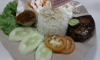 Foodcourt Griya Pahlawan