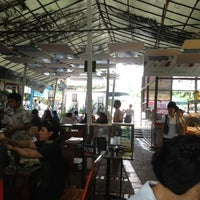 Photo taken at Feel Myanmar Food by Ek A. on 10/26/2012