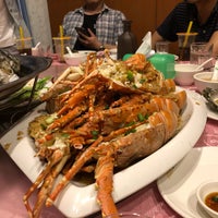 Photo taken at Jade Garden Seafood Corner by Jimin Y. on 4/20/2018
