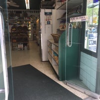 Photo taken at Clover Delicatessen by Glenn D. on 5/23/2017