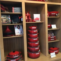 Le Creuset Kitchen Supply In Quil Ceda Village Photo Taken At Le Creuset By B N Z On 7 30