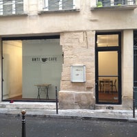 Photo taken at L&amp;#39;AntiCafé by Dorian D. on 4/12/2013