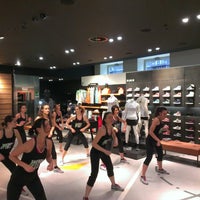 nike store bologna