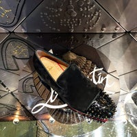 christian louboutin via vincenzo capelli 3 milano italia christian louboutin via vincenzo capelli 3 milano italia