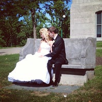 the kissing bench general college university