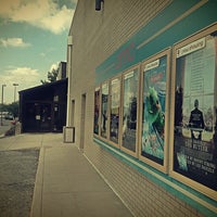 AMC Showplace Bloomington 11 - 9 tips