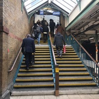 Plaistow London Underground Station - Metro Station in Newham