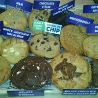 insomnia cookies delivery william and mary