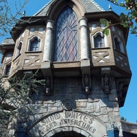 Photo taken at Snow White&#39;s Scary Adventures by Diestrong W. on 9/18/2012