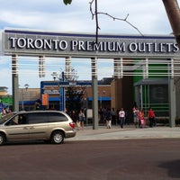 Toronto Premium Outlets - Outlet Mall in Halton Hills