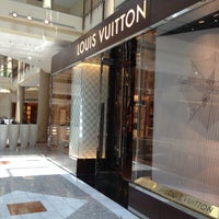 Louis Vuitton McLean Tysons Galleria, 1749 International Drive