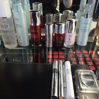 LVMH PERFUMES AND COSMETICS - Cosmetics Shop in Damansara City