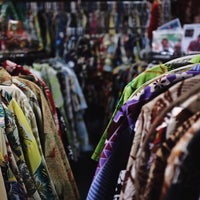 baileys antiques & aloha shirts