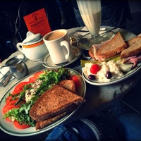 Photo taken at Caffe Reggio by Haitham R. on 4/22/2013